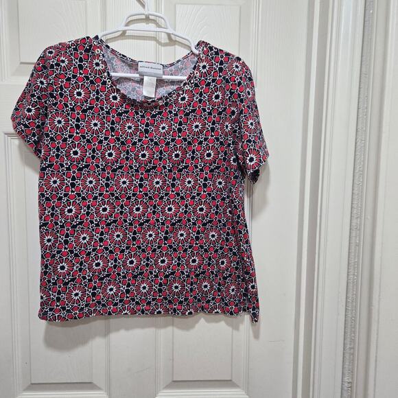 Alfred Dunner Red Floral Short Sleeve Blouse LP - Picture 3 of 7